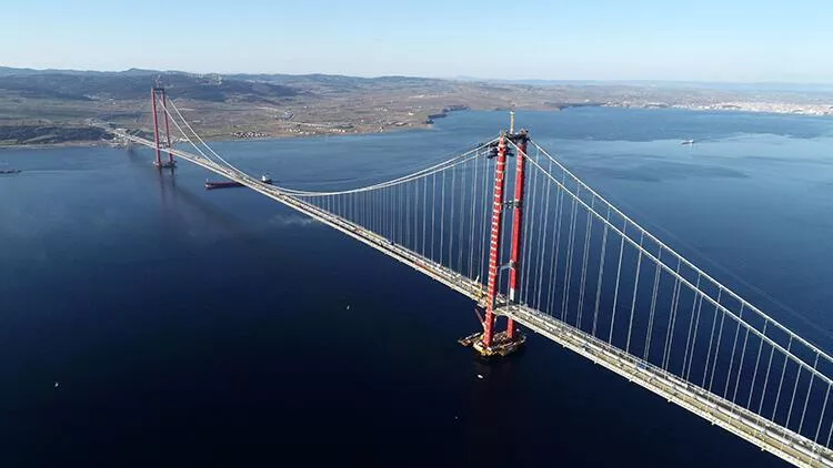 Turcia a finalizat un pod peste Dardanele de 3.5 km